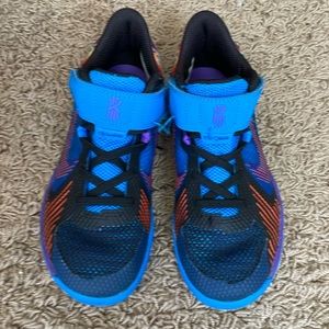 Kyrie Irving Kids Basketball Shoes